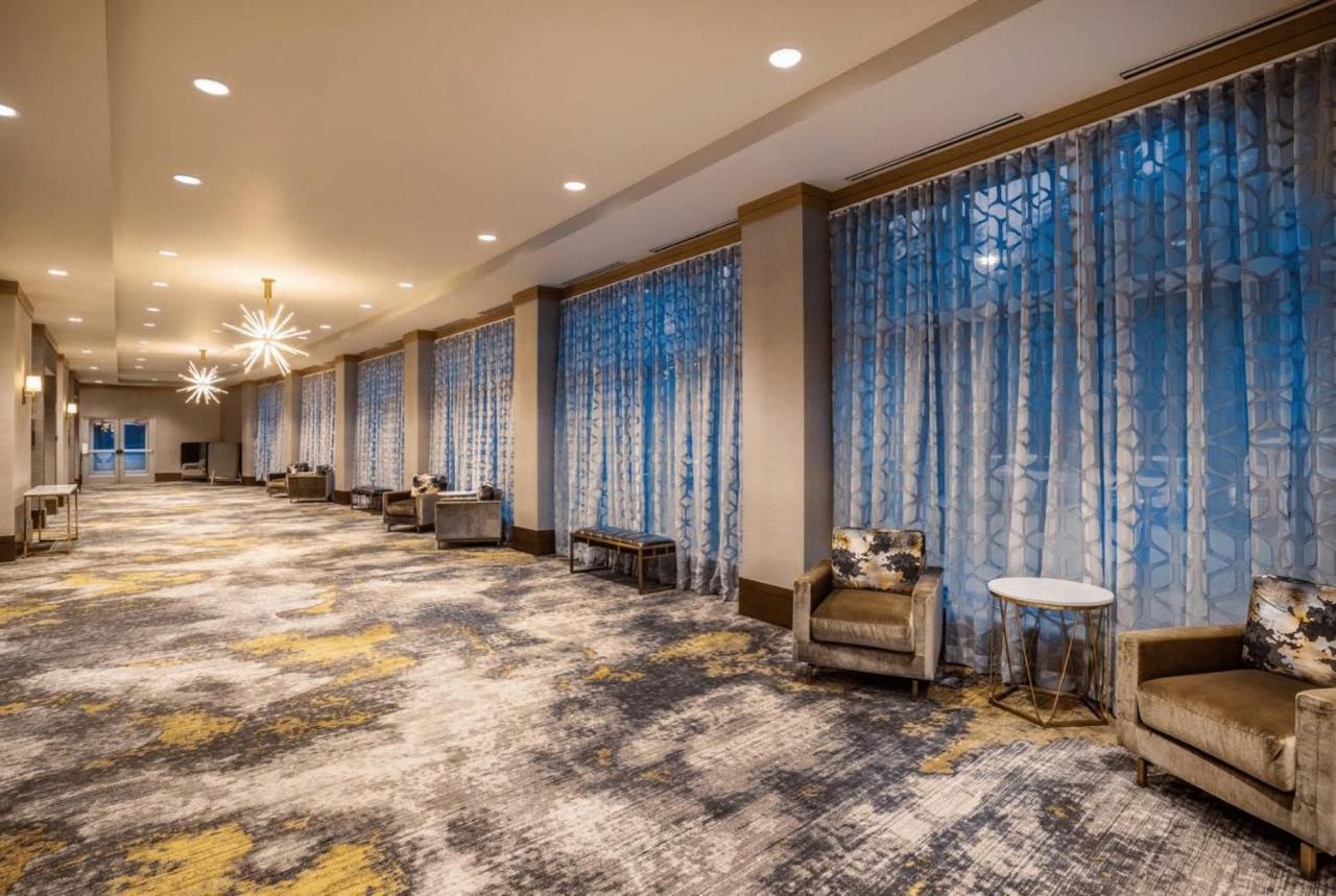 Отель Crowne Plaza Shenandoah - The Woodlands Area By Ihg Экстерьер фото